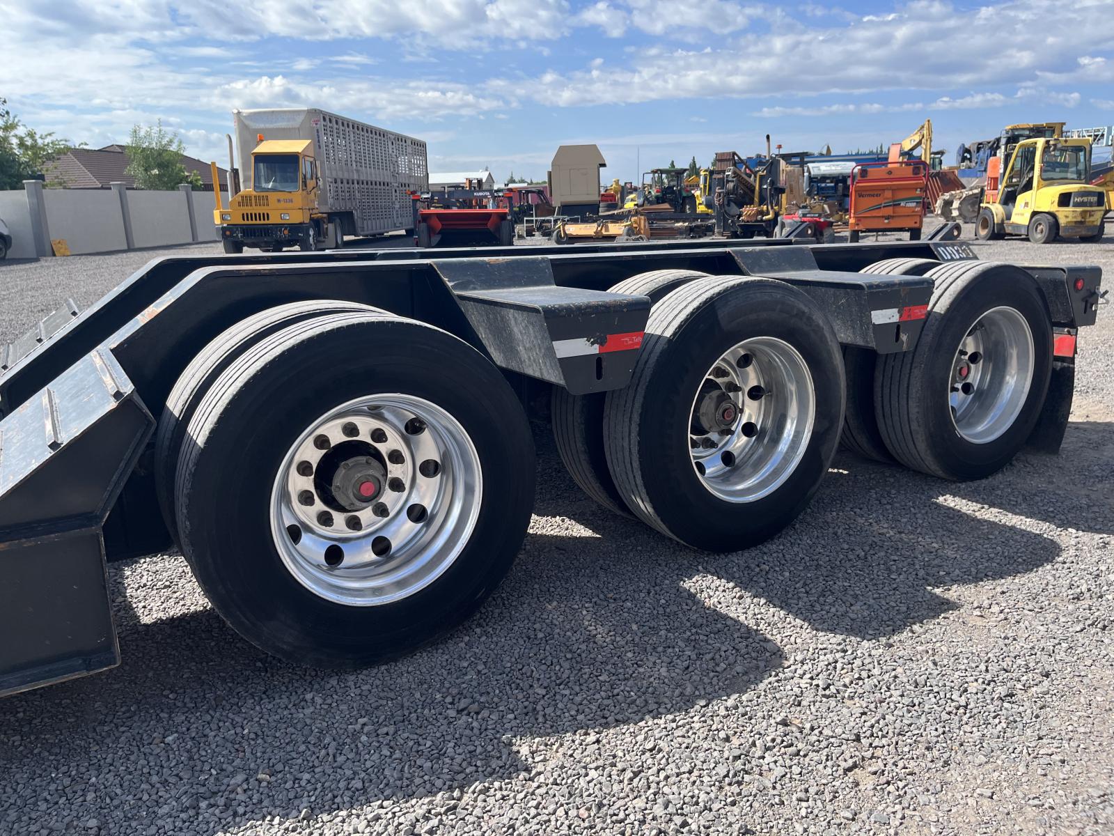 ./imagenes/INVOICE/2019/17956/TALBERT DE 60 TONELADAS (8).JPG